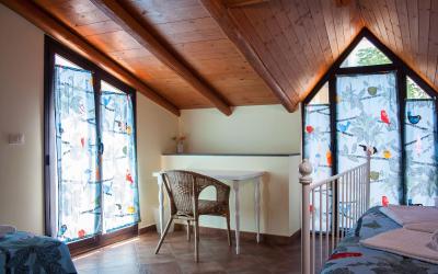 Camera Tripla Classic