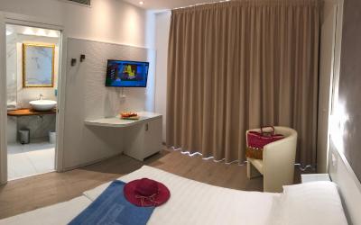 Camera Deluxe con Vista Mare Laterale