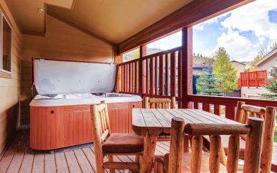Four bedroom holiday home 