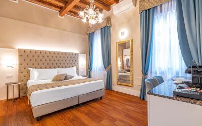 Camera Deluxe Matrimoniale/Doppia con Letti Singoli