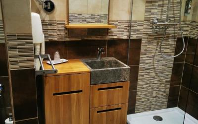 Chambre Double Deluxe (2 Adultes + 1 Enfant)