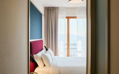 Camera Matrimoniale con Vista Lago