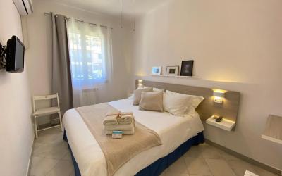 Camera Matrimoniale Piccola con Bagno Privato Esterno