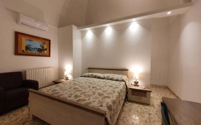 Camera Matrimoniale con Bagno Privato