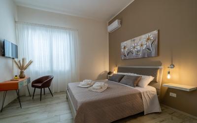 Camera Tripla Standard