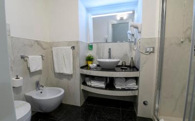 Camera Familiare (6 Adulti)