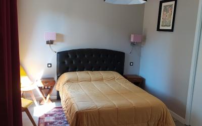Chambre Double - Accessible aux Personnes u00e0 Mobilitu00e9 Ru00e9duite Chambre Double - Accessible aux Personnes u00e0 Mobilitu00e9 Ru00e9duite