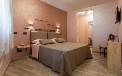 Camera Familiare con Bagno Privato