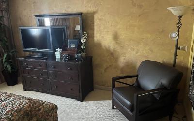 Two Bedroom King Suite with Two King Beds - Non-Smoking