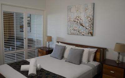 One-Bedroom Apartment with Ocean View