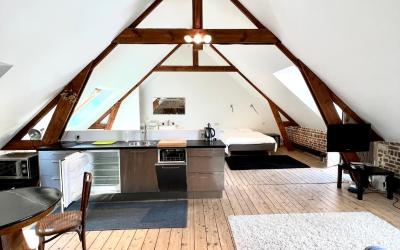 Studio Double Deluxe