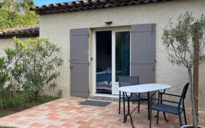 Chambre Double Standard - Vue sur Jardin Chambre Double Standard - Vue sur Jardin