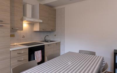 Appartamento con 2 Camere da Letto Appartamento con 2 Camere da Letto