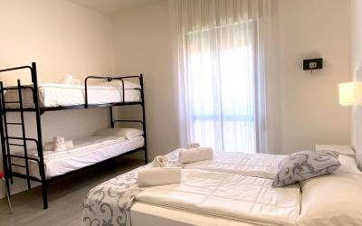 Camera Quadrupla Classic