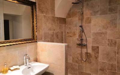 Chambre Familiale avec Salle de Bains Privative