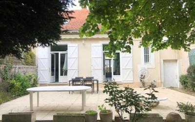 Maison de Vacances (8u00a0Adultes) Maison de Vacances (8u00a0Adultes)