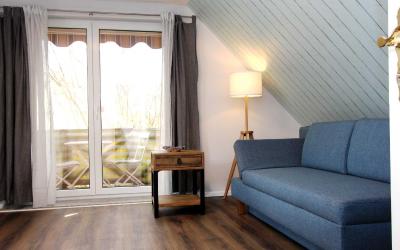 Apartment mit Balkon