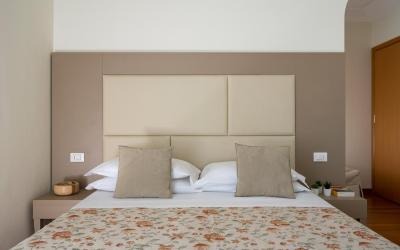 Camera Comfort Matrimoniale/Doppia con Letti Singoli con Balcone