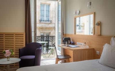 Chambre Lit Queen-Size Deluxe avec Balcon