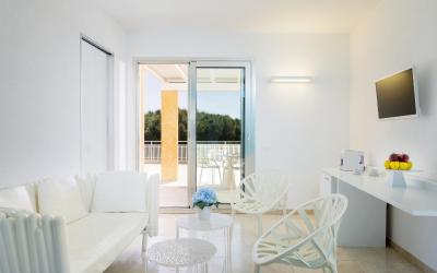 Suite con 2 Camere da Letto e Vista Mare