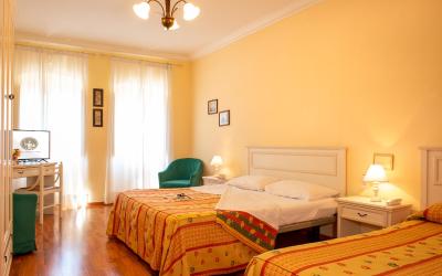 Camera Tripla con Vista