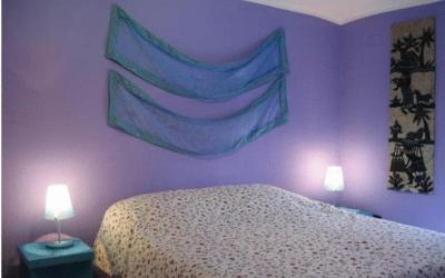 Camera Matrimoniale con Bagno in Comune 