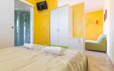 Monolocale con Giardino e Vista Mare