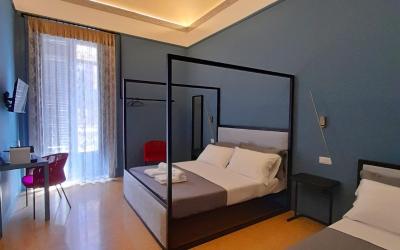 Camera Tripla Deluxe 