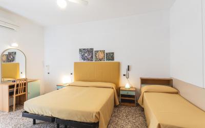 Camera Tripla con Balcone