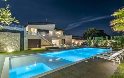 Villa con 4 Camere da Letto