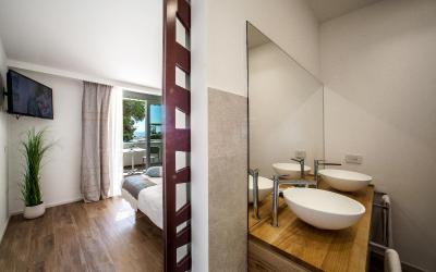 Camera Matrimoniale con Vasca Idromassaggio