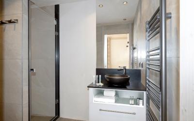 Appartement Prestige 4u00a0Chambres pour 10u00a0Personnes avec Accu00e8s au Spa