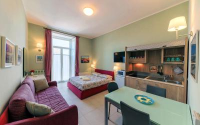 Camera Tripla Deluxe 