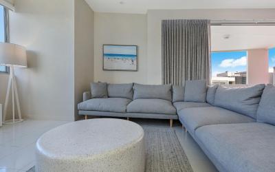 One Bedroom Apartment with Sea View
