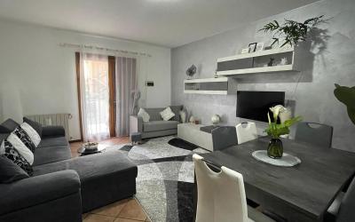 Appartamento con 2 Camere da Letto