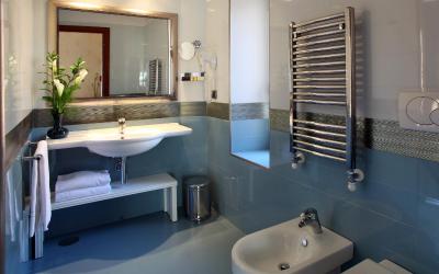 Camera Matrimoniale/Doppia con Letti Singoli