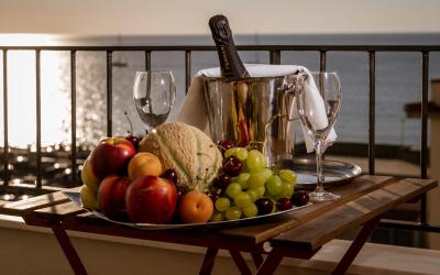 Camera Matrimoniale Deluxe con Balcone e Vista Mare