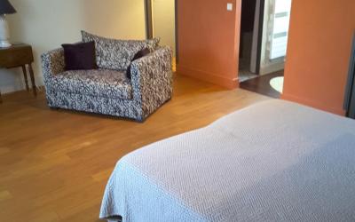 Chambre Double ou Lits Jumeaux avec Salle de Bains Privative