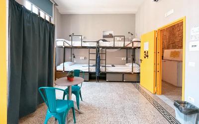 Posto Letto in Dormitorio Misto con 8 Letti