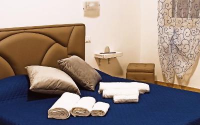 Camera Matrimoniale con Bagno Privato