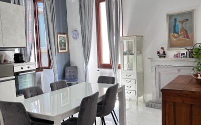 Appartamento con 2 Camere da Letto