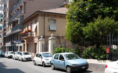 Camera Matrimoniale con Vista Giardino