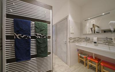 Posto Letto in Dormitorio con 6 Letti 