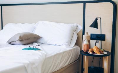 Camera Matrimoniale con Vista Mare Laterale