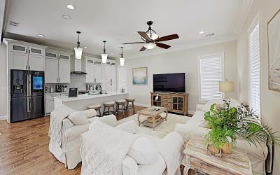 Three-Bedroom Holiday Home 