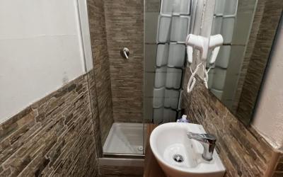 Camera Matrimoniale con Bagno Privato