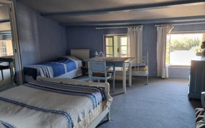 Chambre Triple avec Salle de Bains Commune Chambre Triple avec Salle de Bains Commune