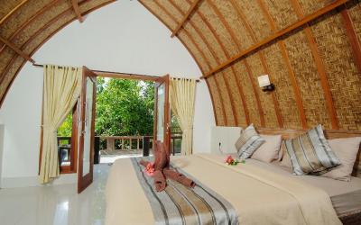 Bungalow Deluxe dengan Pemandangan Taman