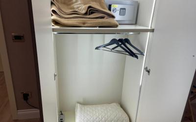 Camera Matrimoniale con Vista Giardino