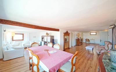 Appartamento con 3 Camere da Letto